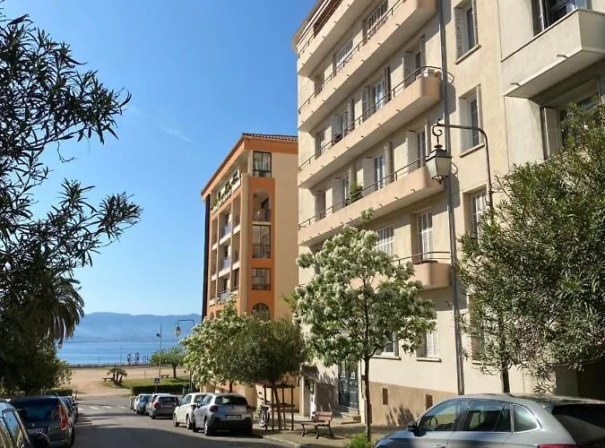 Apartment 2 Pieces / Neuf - Centre - Place Miot / 1er Ajaccio (Corsica)