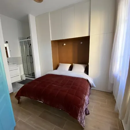2 Pieces / Neuf - Ajaccio Centre - Place Miot / 1er Apartment