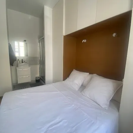 2 Pieces / Neuf - Centre - Place Miot / 1er